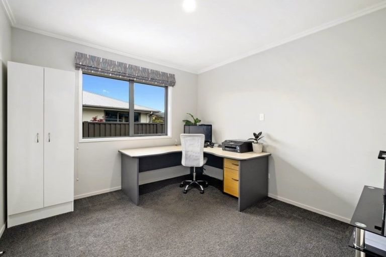 Photo of property in 5 Magnetic Place, Cromwell, 9310