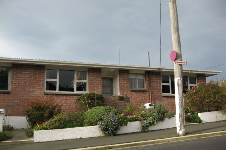 Photo of property in 29-31 Cliffs Road, Saint Clair, Dunedin, 9012
