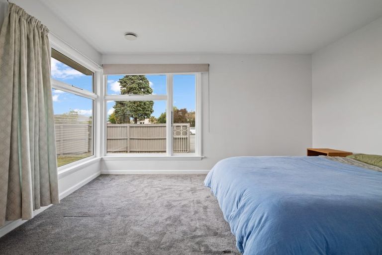 Photo of property in 12 Buchanans Road, Sockburn, Christchurch, 8042