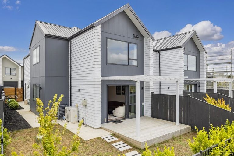 Photo of property in 148 Vintry Drive, Kumeu, 0810