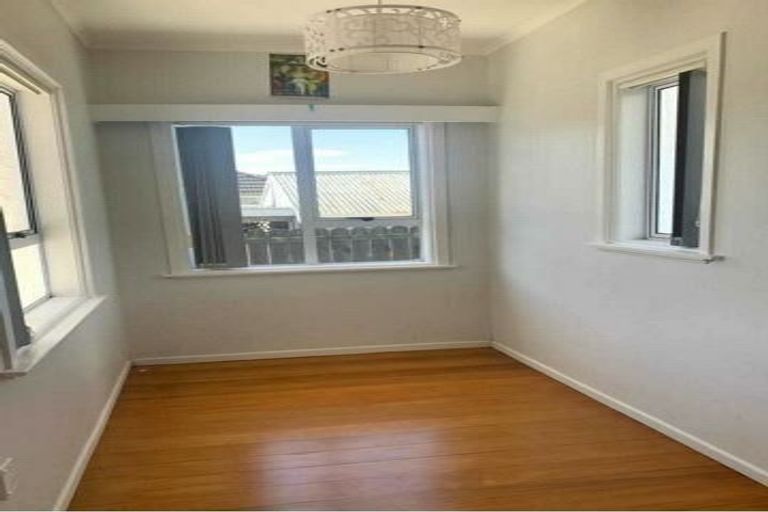 Photo of property in 5 Picton Street, Papatoetoe, Auckland, 2024