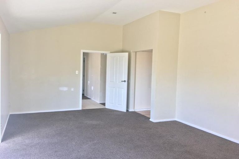 Photo of property in 7 Gladson Avenue, Sockburn, Christchurch, 8042