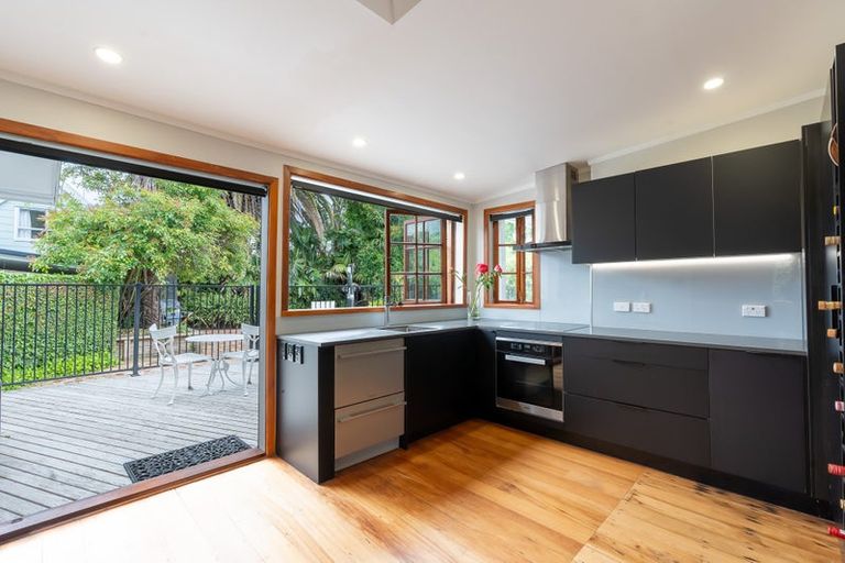 Photo of property in 8 Riro Street, Hamilton East, Hamilton, 3216