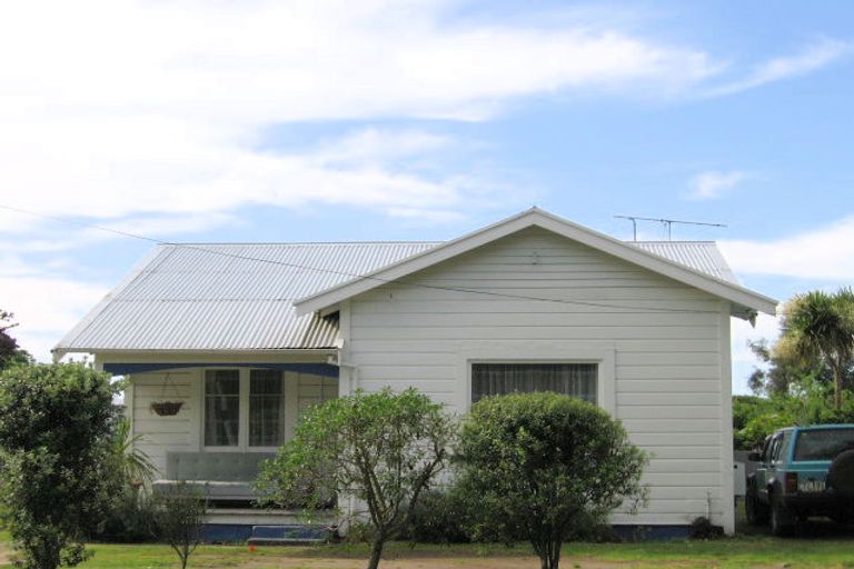 Photo of property in 33 Lyndhurst Street, Awapuni, Gisborne, 4010