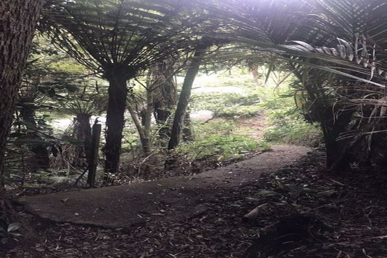 Photo of property in 126 Cook Street, Cockle Bay, Auckland, 2014