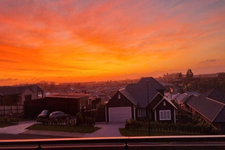 Photo of property in 14 Fisk Road, Pukekohe, 2120