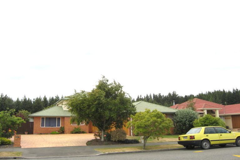 Photo of property in 41 Forest Drive, Parklands, Christchurch, 8083