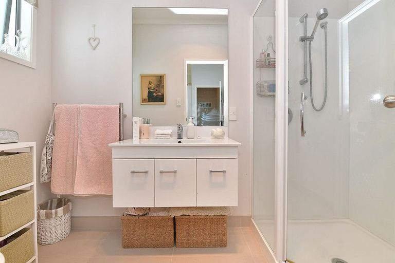 Photo of property in 29 Cape Cod Drive, Gulf Harbour, Whangaparaoa, 0930