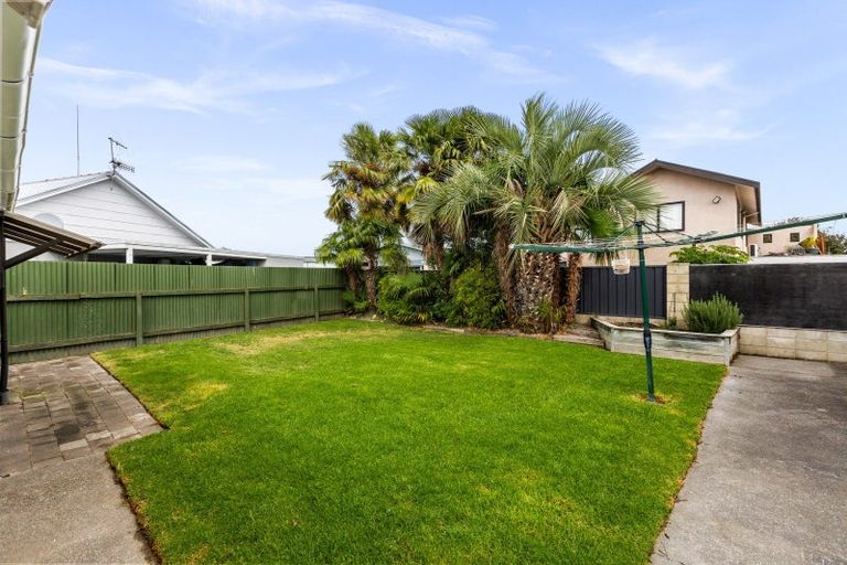 Photo of property in 56 Wynyard Crescent, Tamatea, Napier, 4112