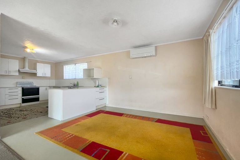 Photo of property in 11b Langton Road, Stanmore Bay, Whangaparaoa, 0932