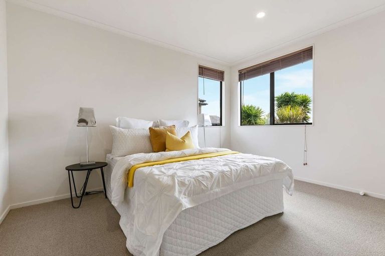 Photo of property in 9a Grassways Avenue, Pakuranga, Auckland, 2010