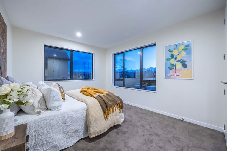 Photo of property in 15 Babos Avenue, Kumeu, 0810