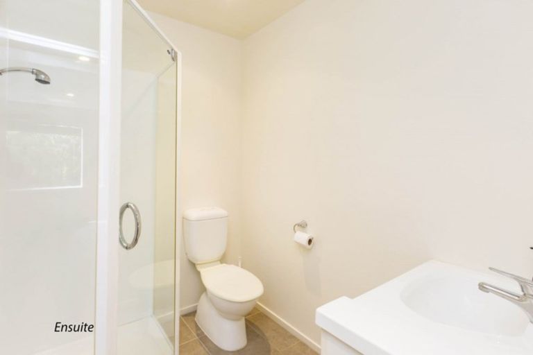 Photo of property in 83 Mount Marua Way, Timberlea, Upper Hutt, 5018