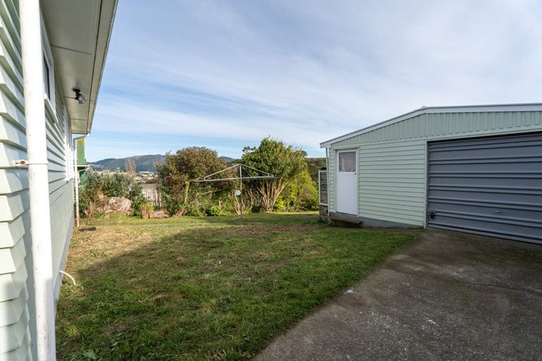 Photo of property in 97 Castor Crescent, Cannons Creek, Porirua, 5024