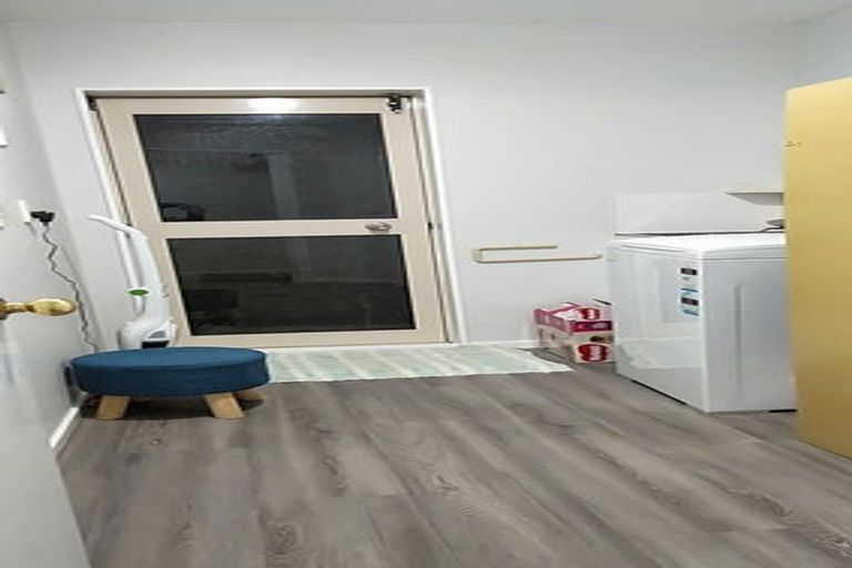 Photo of property in 70 Dixon Road, Glenview, Hamilton, 3206