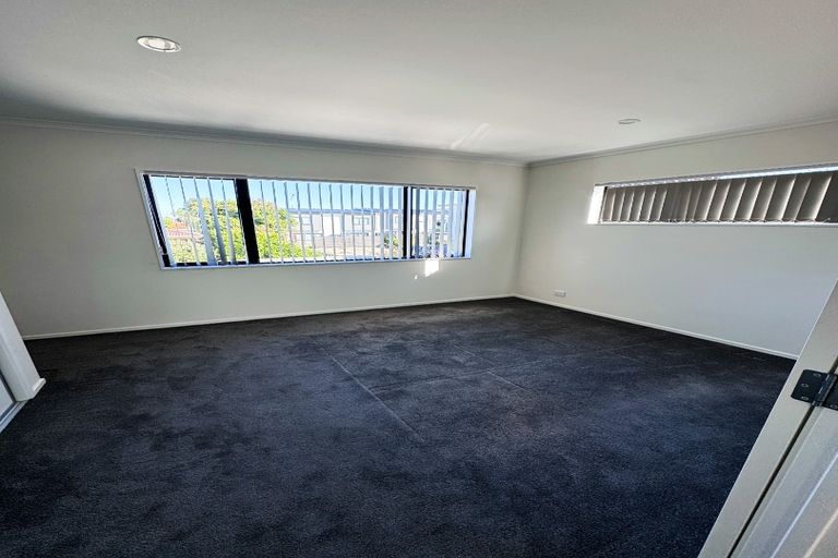 Photo of property in 15 Sealord Place, Manurewa, Auckland, 2102