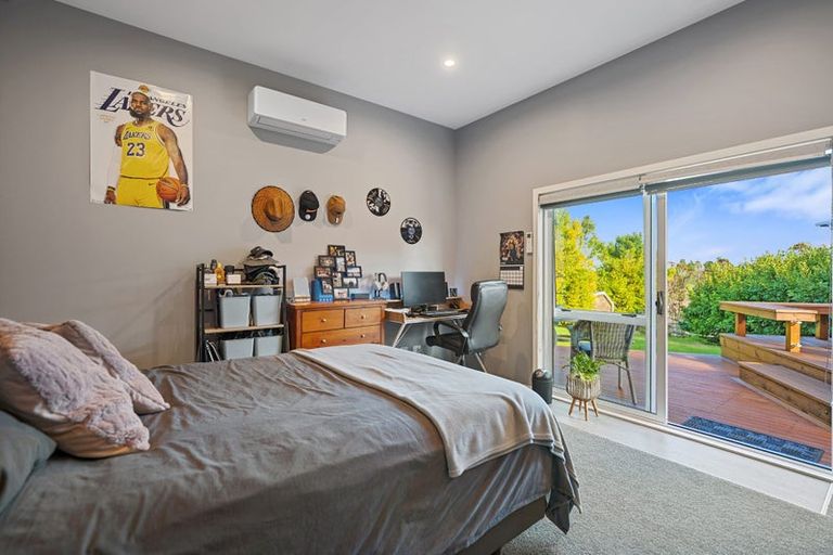 Photo of property in 70 Wishart Road, Helensville, 0800