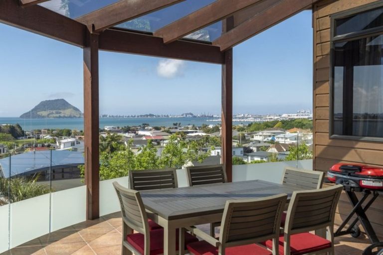 Photo of property in 2/26 Pillans Road, Otumoetai, Tauranga, 3110