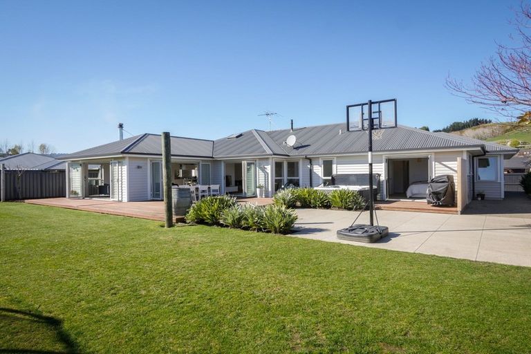 Photo of property in 3 White Hart Lane, Mosgiel, 9024