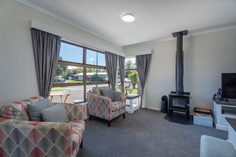 Photo of property in 48 Carina Way, Whitianga, 3510