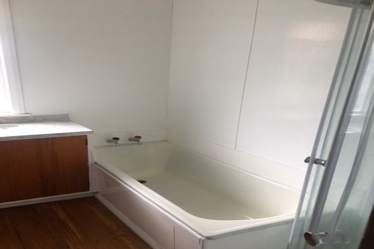 Photo of property in 24 Toi Street, Tawhero, Whanganui, 4501