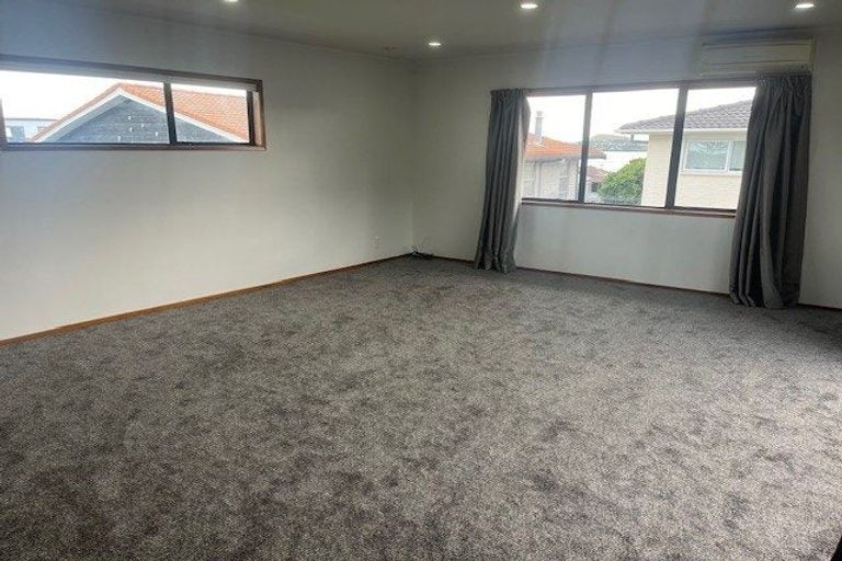 Photo of property in 26b Waller Avenue, Bucklands Beach, Auckland, 2012