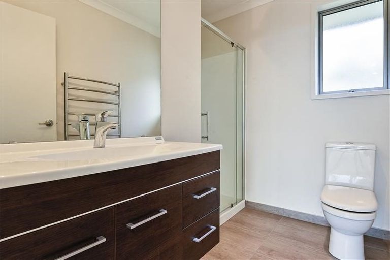 Photo of property in 28 Alexia Place, Flat Bush, Auckland, 2105