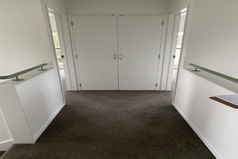 Photo of property in 49 Parade Court, Addington, Christchurch, 8024