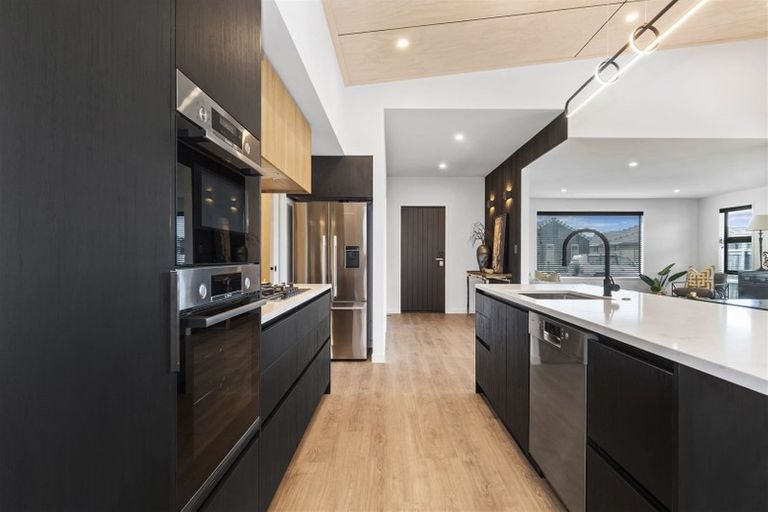 Photo of property in 22 Hanlow Place, Pyes Pa, Tauranga, 3112