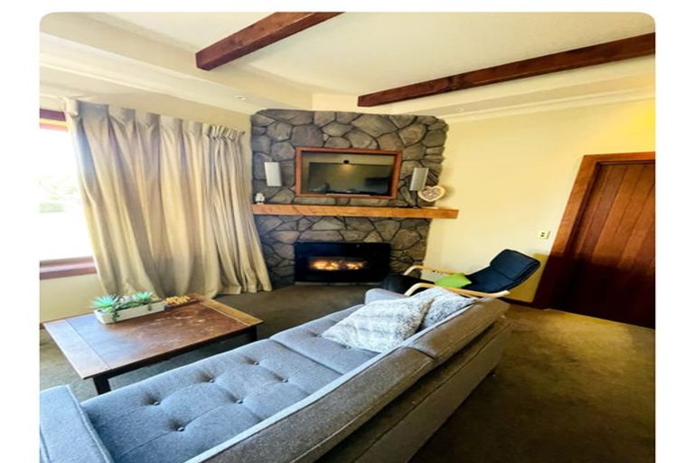 Photo of property in 38 Mapara Road, Acacia Bay, Taupo, 3385