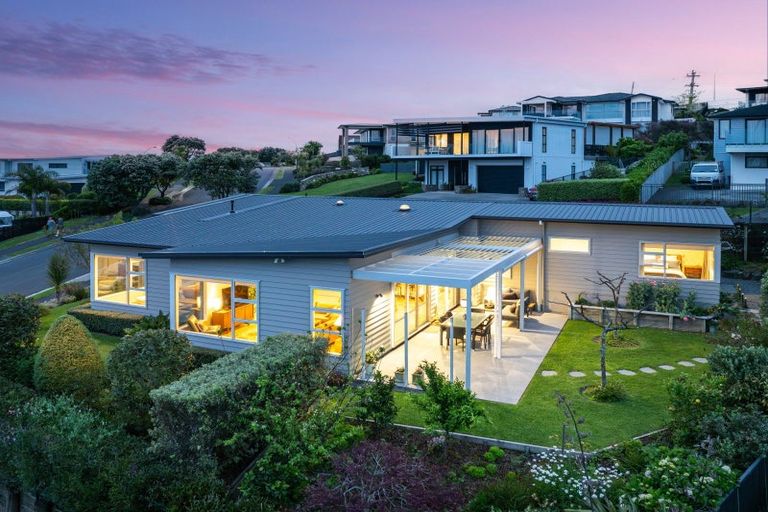 Photo of property in 4 Manhattan Rise, Orewa, 0931