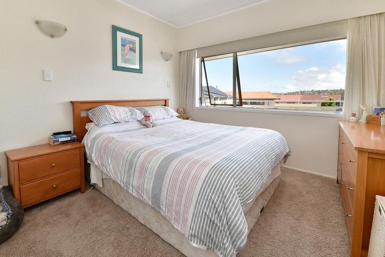 Photo of property in 1/165 Deep Creek Road, Torbay, Auckland, 0630