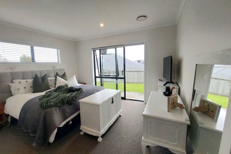 Photo of property in 12 Lily Way, Pyes Pa, Tauranga, 3112