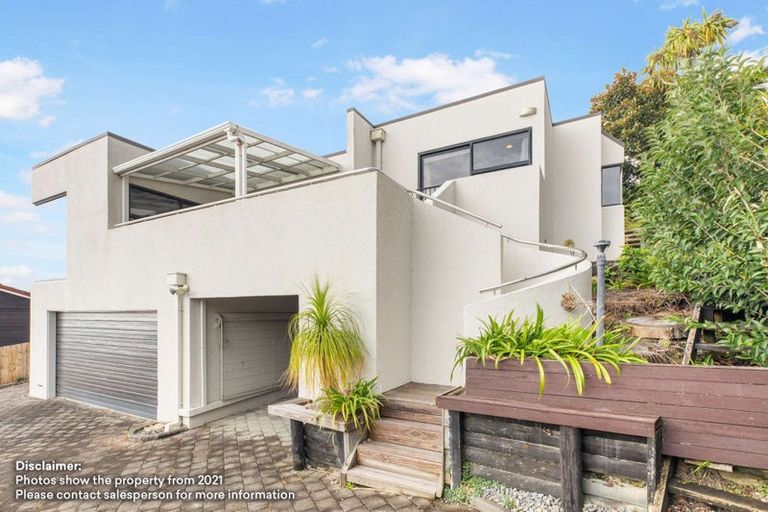 Photo of property in 2/4 Dorrit Lane, Howick, Auckland, 2014