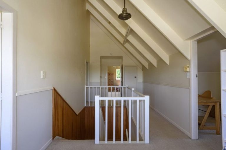 Photo of property in 4 Smith Road, Merrilands, New Plymouth, 4312