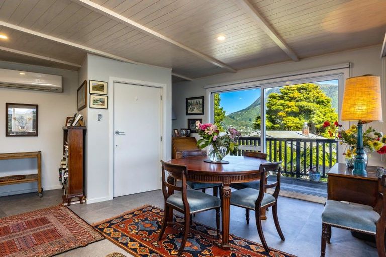 Photo of property in 3 Russell Street, Picton, 7220