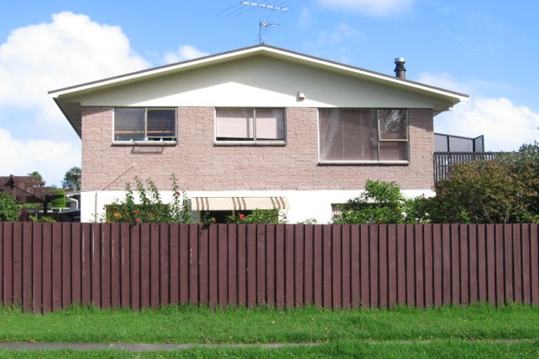 Photo of property in 5b Butley Drive, Farm Cove, Auckland, 2012