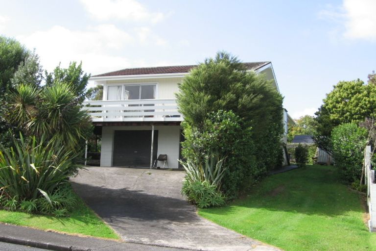 Photo of property in 23 Preston Avenue, Henderson, Auckland, 0610
