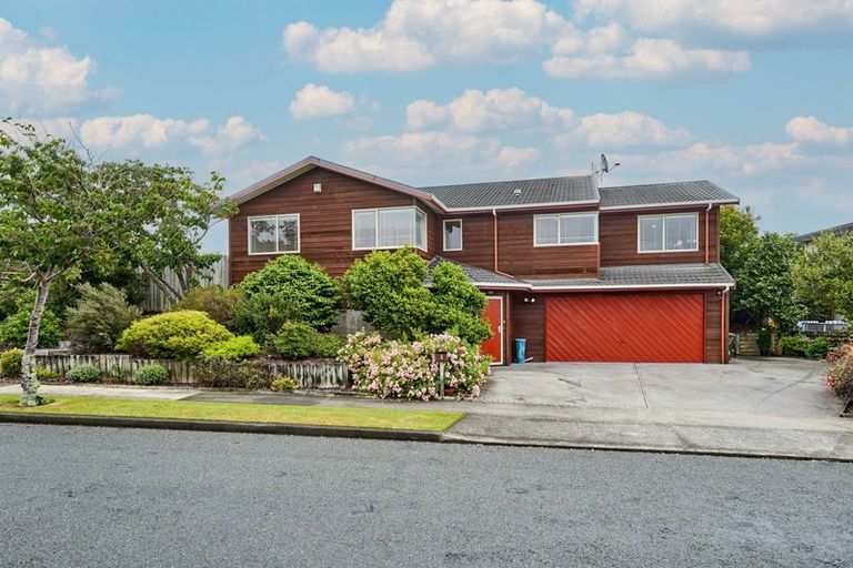 Photo of property in 3 Musket Lane, Whitby, Porirua, 5024
