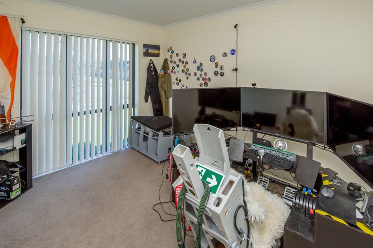 Photo of property in 68 Tutaipatu Avenue, Pegasus, 7612