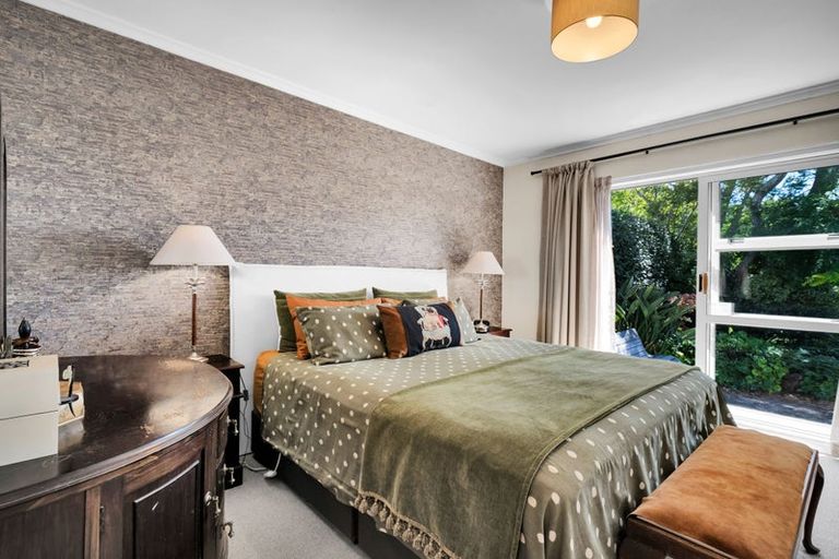 Photo of property in 22 Awanui Street, Merrilands, New Plymouth, 4312