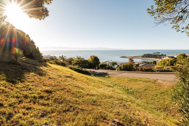 Photo of property in 50 The Cliffs, Britannia Heights, Nelson, 7010