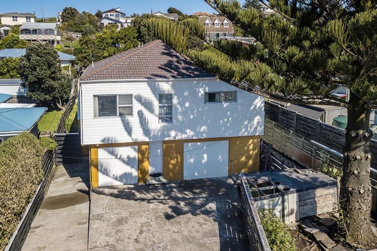 Photo of property in 13 Lambley Road, Titahi Bay, Porirua, 5022