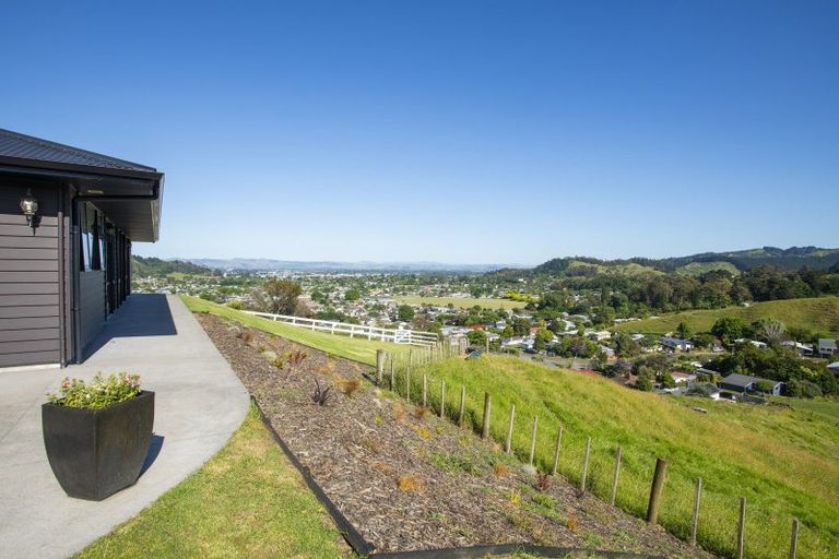 Photo of property in 153 Wheatstone Road, Wainui, Gisborne, 4073