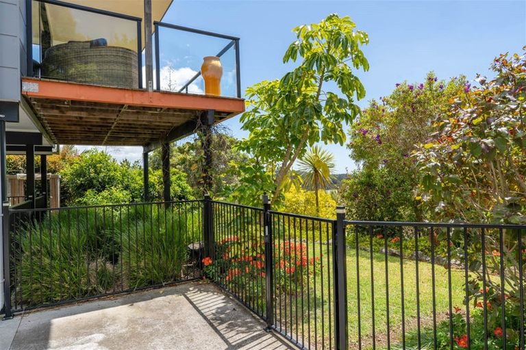 Photo of property in 33 Hihitahi Rise, Paihia, 0200