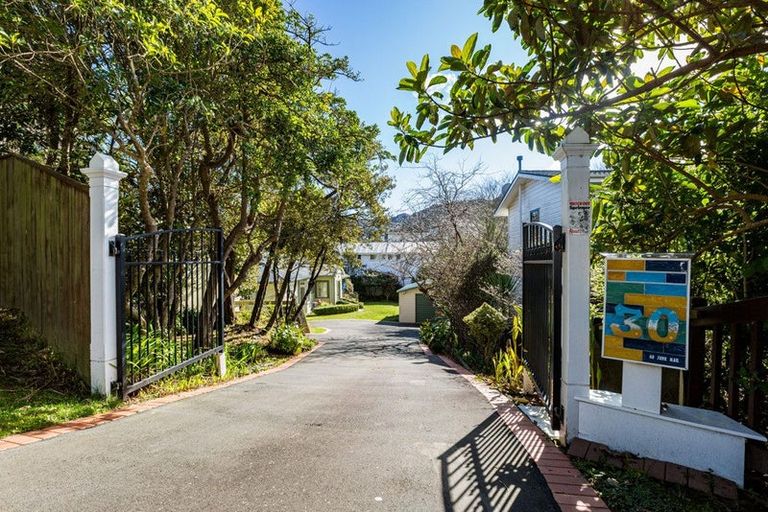 Photo of property in 30 Clutha Avenue, Khandallah, Wellington, 6035