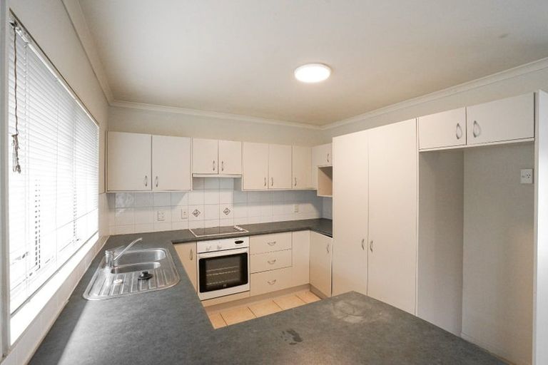 Photo of property in 52 Milson Drive, Papakura, 2110