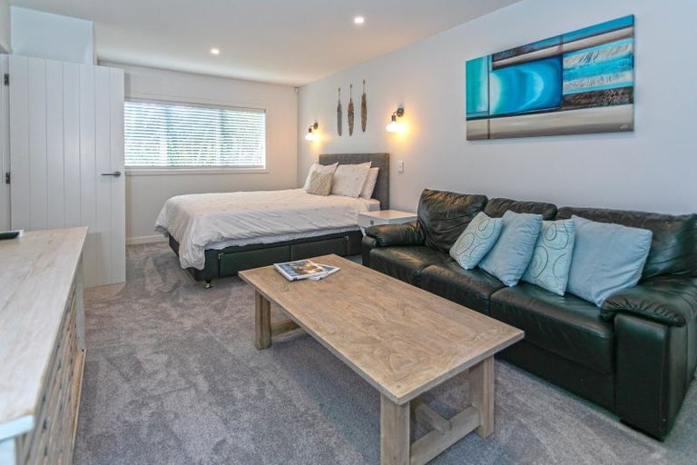 Photo of property in 163 Ocean Beach Road, Tairua, 3508