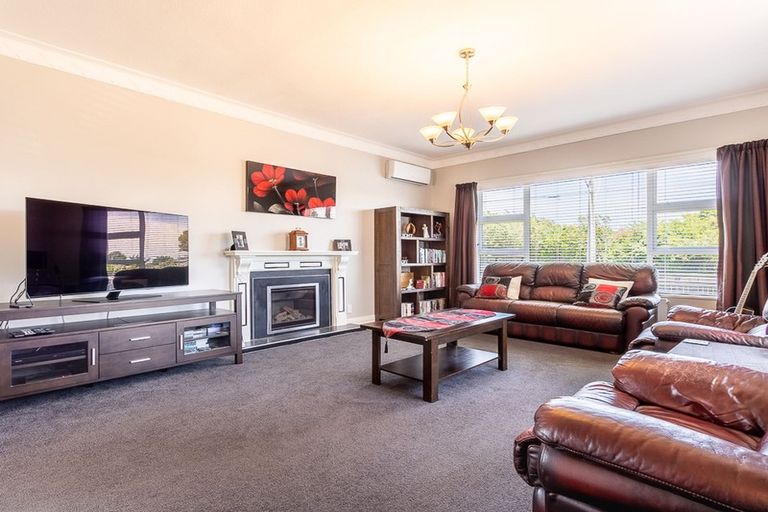 Photo of property in 315 Te Moana Road, Waikanae, 5036