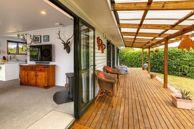 Photo of property in 37 Rochfort Street, Otane, 4202